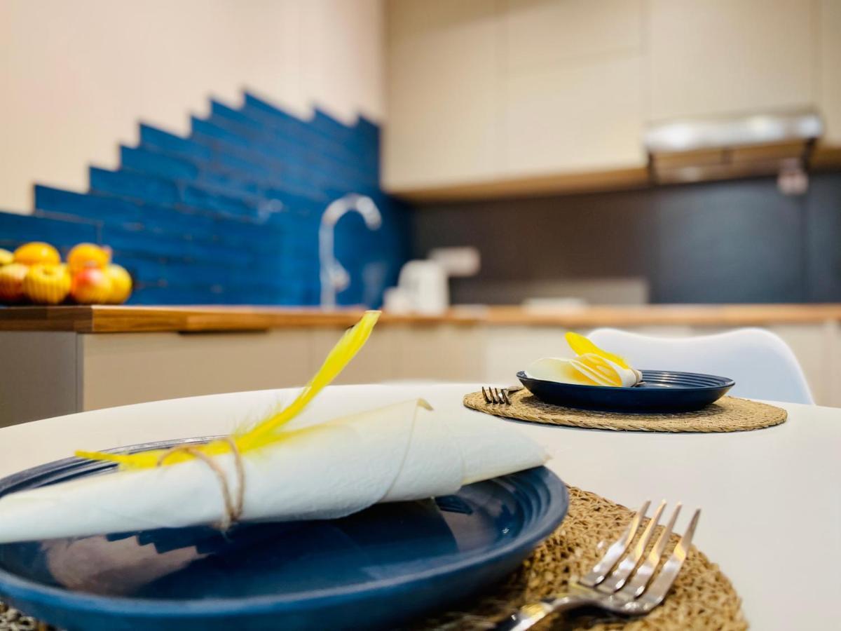 Уютная Стильная Квартира Возле Центрального Парка Горького! Apartment Almaty Ngoại thất bức ảnh